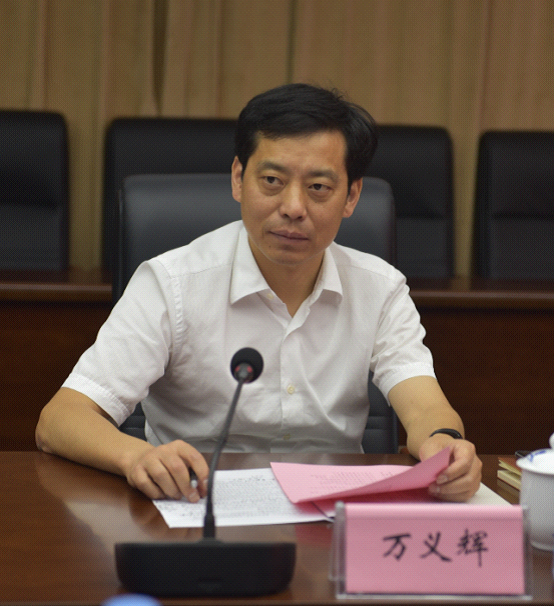 市政公用集團黨委副書記、總經(jīng)理萬義輝調(diào)研江西長運