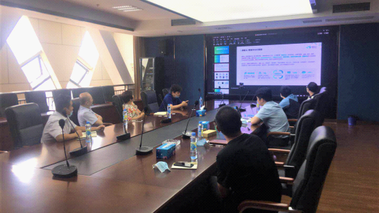 公司召開數(shù)據(jù)中臺項(xiàng)目討論會(huì)