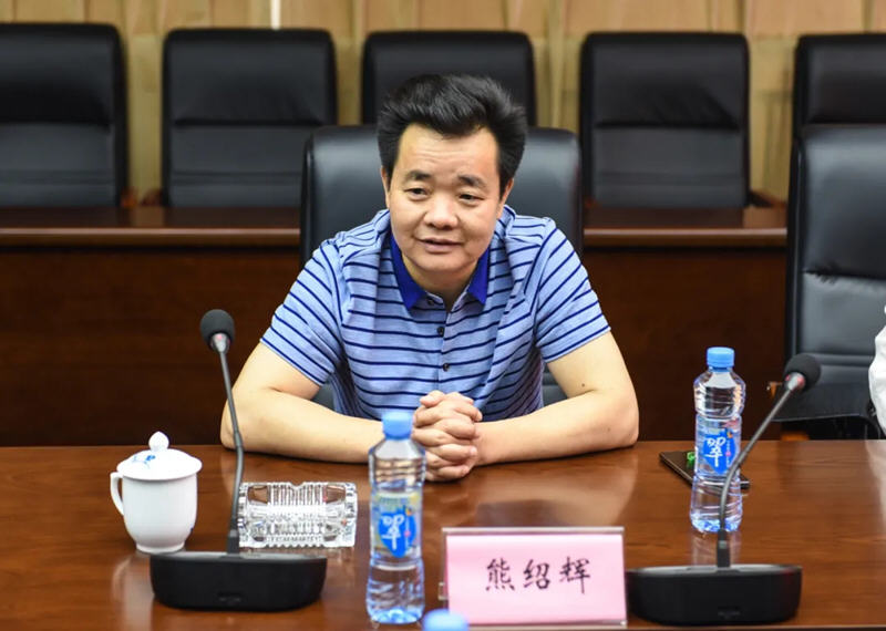 江西長運(yùn)與南昌市工傷和職工失業(yè)保險服務(wù)中心召開“彰顯省會擔(dān)當(dāng)，我們怎么干”企業(yè)研討專題會