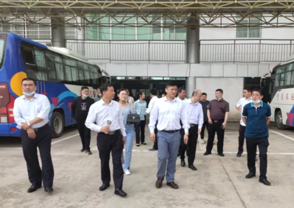 占梁一行蒞臨鷹潭長運(yùn)、鷹潭公交檢查指導(dǎo)工作