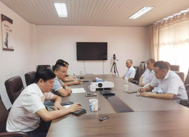 上饒汽運(yùn)召開(kāi)公交自助售票服務(wù)推進(jìn)會(huì)