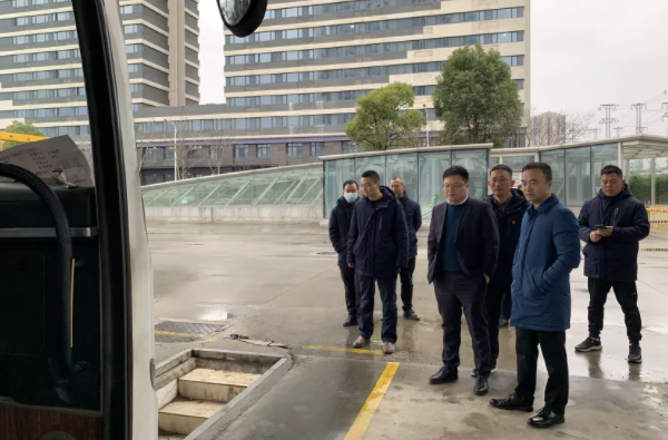 劉磊檢查都市城際公交、鄱陽長運安全生產(chǎn)工作