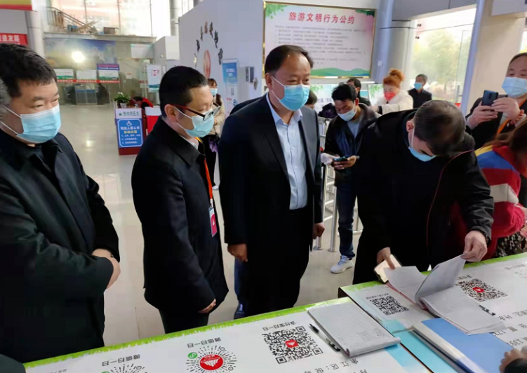 鷹潭長運(yùn)、鷹潭公交聯(lián)合開展疫情防控和安全生產(chǎn)督導(dǎo)檢查