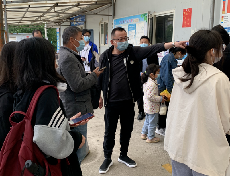 江西長(zhǎng)運(yùn)多家子公司開展節(jié)日安全生產(chǎn)、疫情防控督查工作