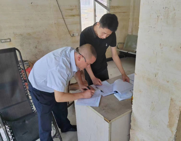 景德鎮(zhèn)長(zhǎng)運(yùn) 浮梁公交開(kāi)展安全機(jī)務(wù)隱患排查