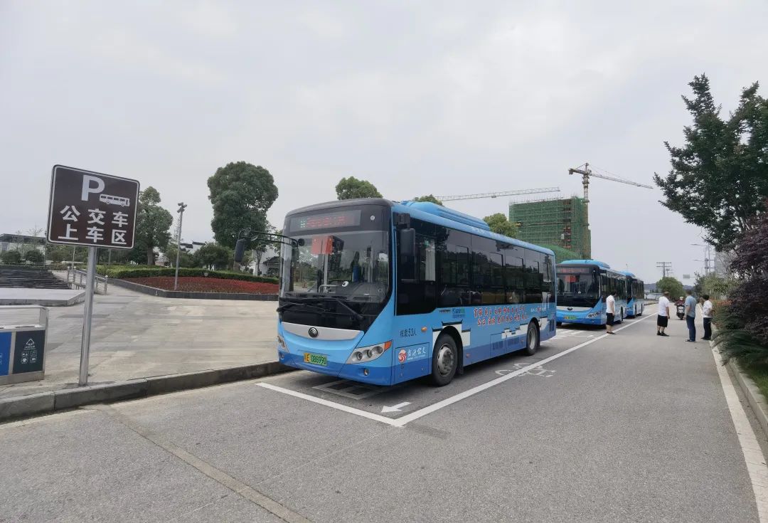 婺源公交:婺源高鐵站站前廣場改造提升 公交臨時(shí)首末站點(diǎn)將啟用