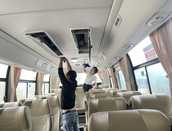 撫州長運(yùn) 東鄉(xiāng)分公司開展節(jié)前車容車貌專項整治活動