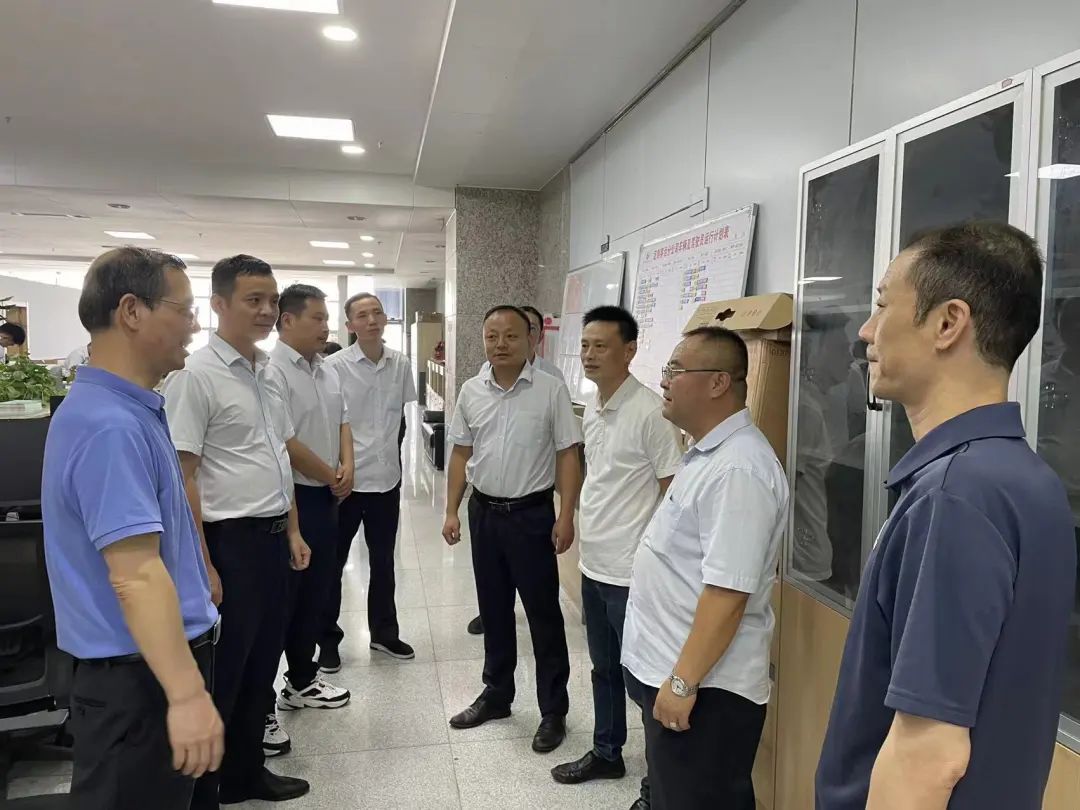 黃俊一行督查都市城際公交“雙節(jié)”前黨風(fēng)廉政、安全生產(chǎn)工作