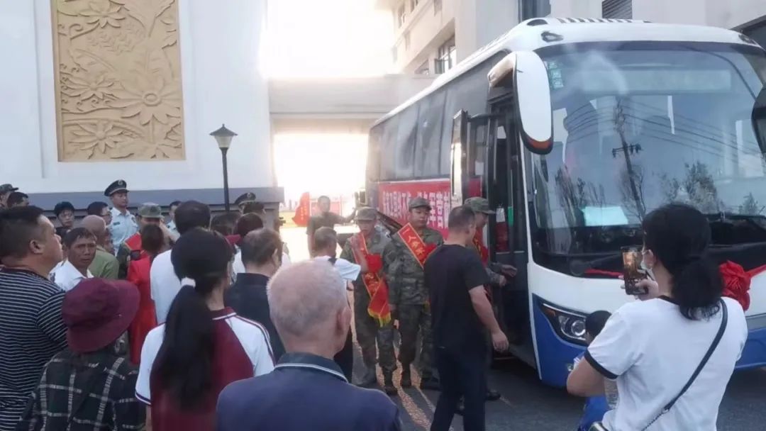 撫州長運(yùn):廣昌分公司全力保障2023年秋季新兵運(yùn)輸工作