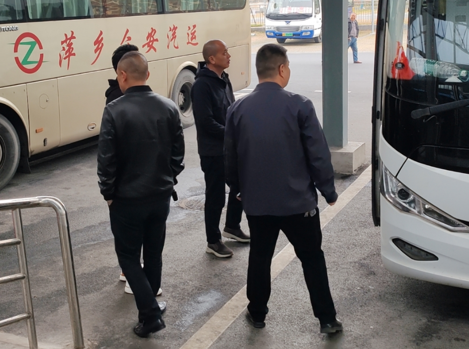 萍鄉(xiāng)長運(yùn) 深入基層 檢查安全生產(chǎn)、服務(wù)質(zhì)量工作