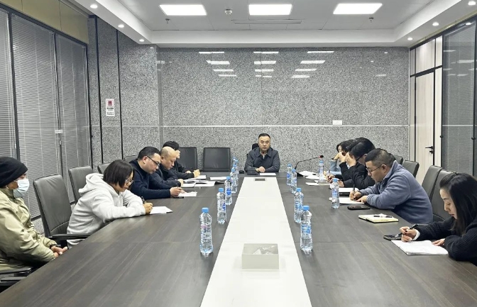 劉磊一行調(diào)研長運技術公司生產(chǎn)經(jīng)營工作