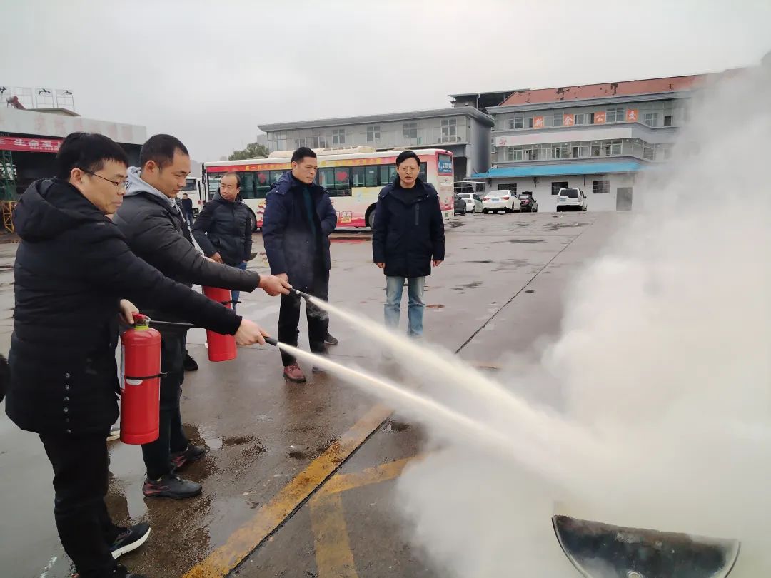 新余公交:召開消防安全及安全普法警示會(huì)