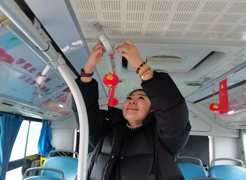 黃山長運:開展第五屆春節(jié)車廂文化活動