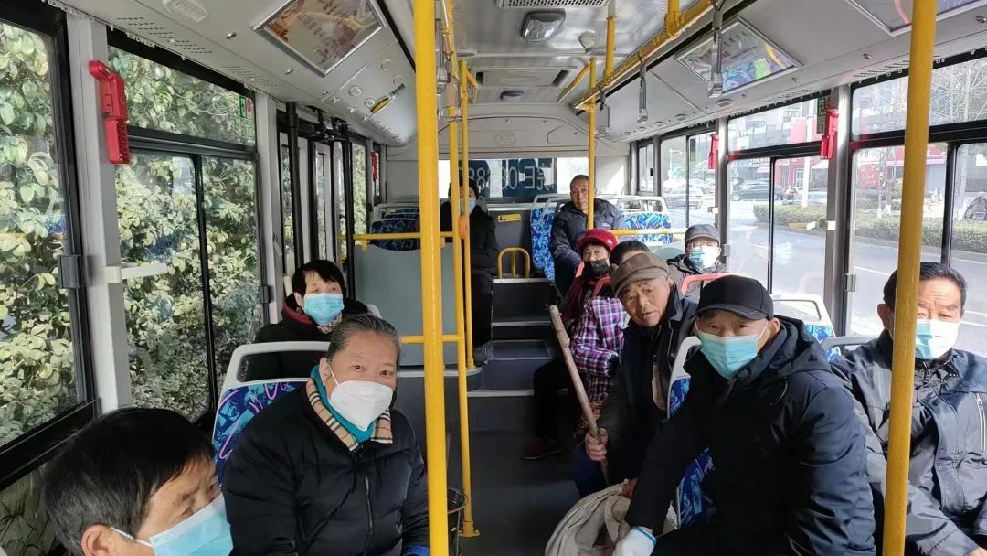 馬鞍山長客?:201、204公交讓群眾“乘”心如意