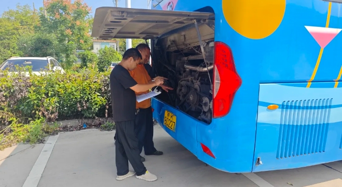 安全生產 || ?新余公交：旅游客運分公司開展“雙節(jié)”節(jié)前車輛“體檢”