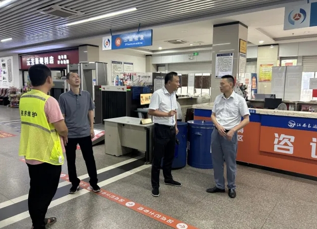 黃俊督導(dǎo)南昌地區(qū)子公司“雙節(jié)”前值班值守、安全維穩(wěn)工作