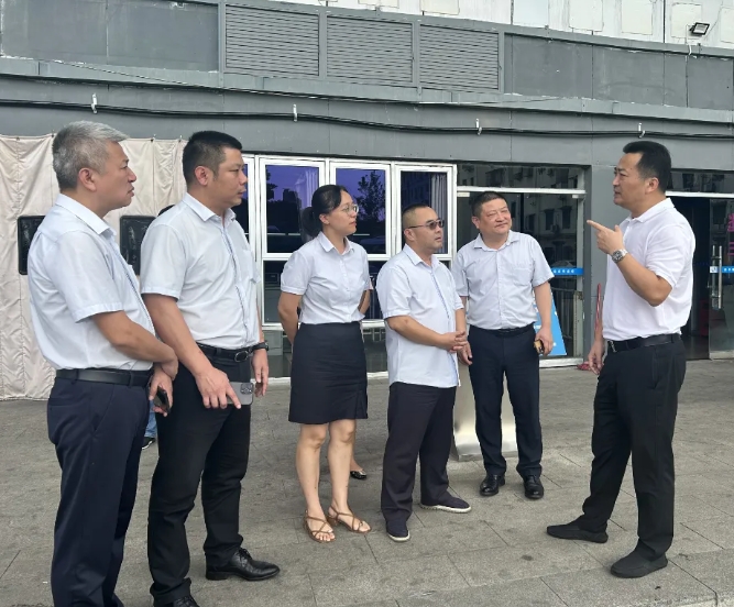 王曉督導(dǎo)都市城際公交、長運物業(yè)“雙節(jié)”準備工作及生產(chǎn)運營情況