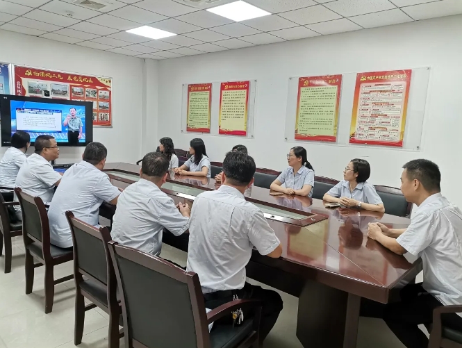 共青公司開(kāi)展“我愛(ài)國(guó)防 共筑強(qiáng)國(guó)夢(mèng)”主題黨日活動(dòng)