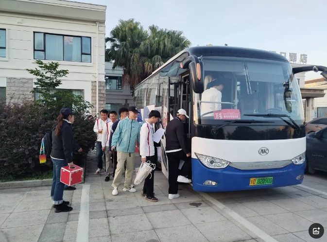 吉安公司:萬安長運圓滿完成龍舟賽運輸保障工作