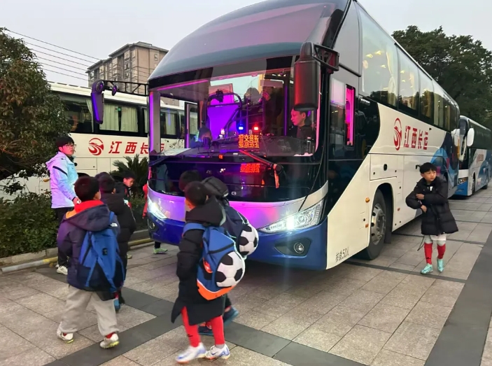 都市城際公交:圓滿完成“軍山湖杯”運輸保障任務(wù)