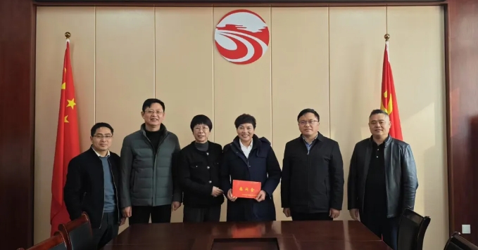 新余公司 新余市直機關(guān)工委領導看望慰問黨的二十大代表李小英