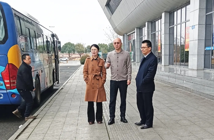 吉安公司赴撫州長(zhǎng)運(yùn)、鷹潭公交考察學(xué)習(xí) 肖良芝參加調(diào)研