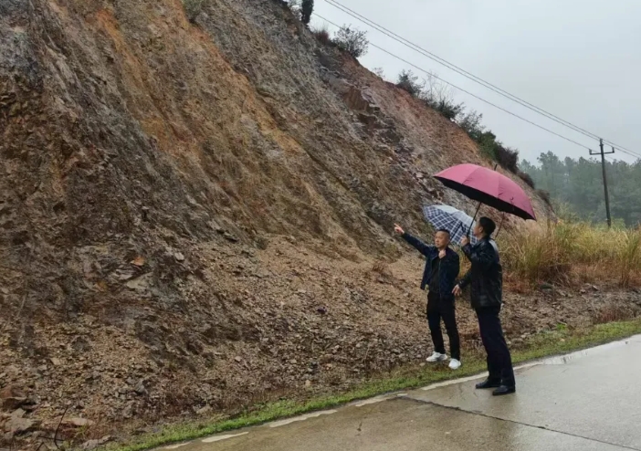 撫州長運(yùn):崇仁分公司排查隱患 筑牢城鄉(xiāng)班線安全防線