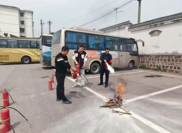 上饒汽運：開展防恐防爆及消防應急疏散演練