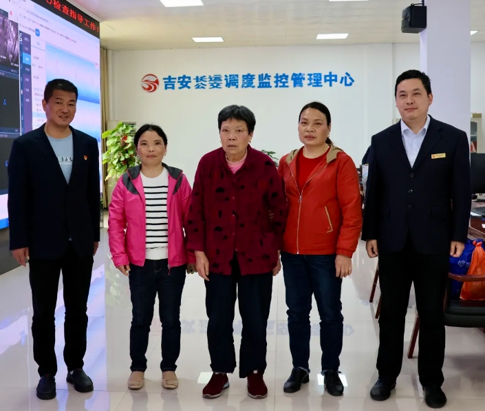 吉安公交：車輪上的溫暖接力 走失老人平安歸家