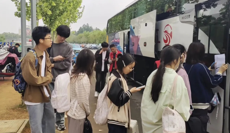 景德鎮(zhèn)長運：開通校園直通車 溫暖學(xué)子返鄉(xiāng)路