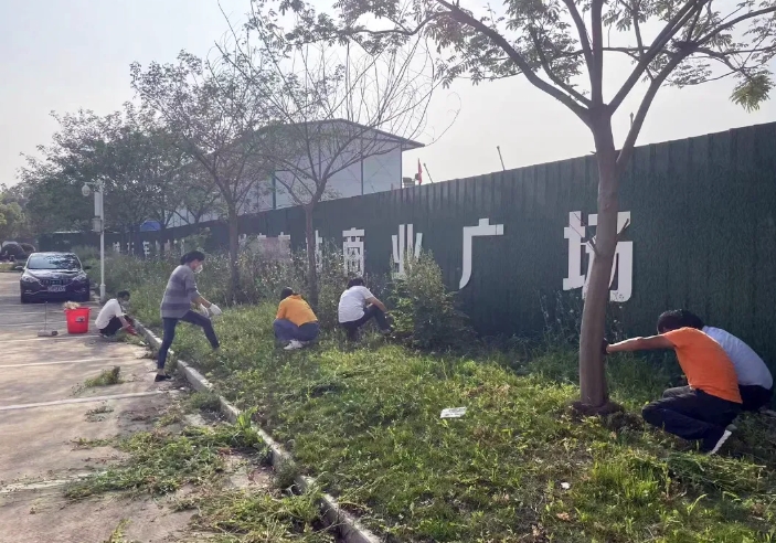 九江長(zhǎng)運(yùn) 都昌公司助力城鄉(xiāng)環(huán)境整治