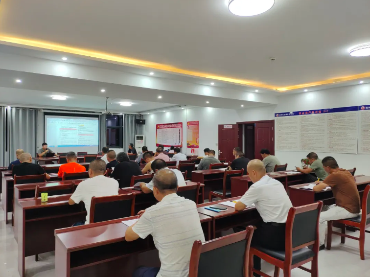 撫州長運(yùn)：崇仁分公司開展車輛拋錨應(yīng)急培訓(xùn)