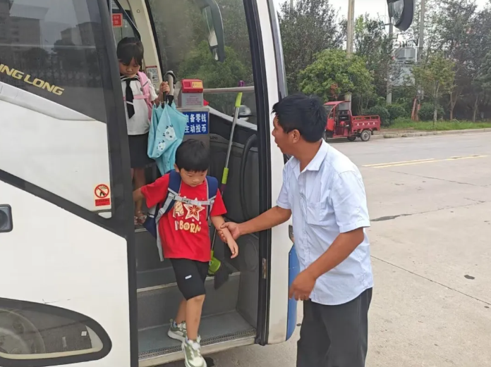 九江長運 德安公交護航鄉(xiāng)鎮(zhèn)學(xué)生求學(xué)路