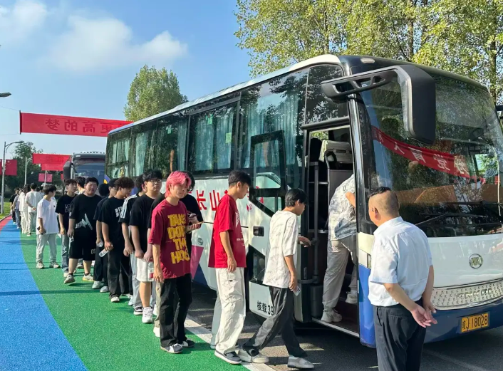 黃山長運：為學生健康路護航