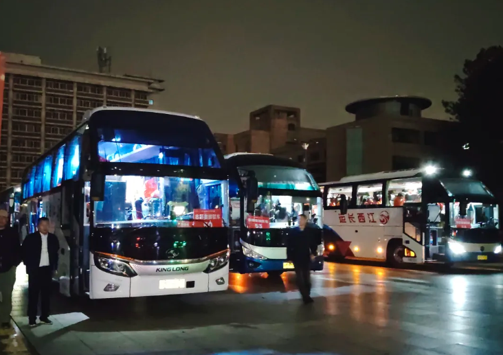 都市城際公交：完成2025南昌馬拉松志愿者運輸工作