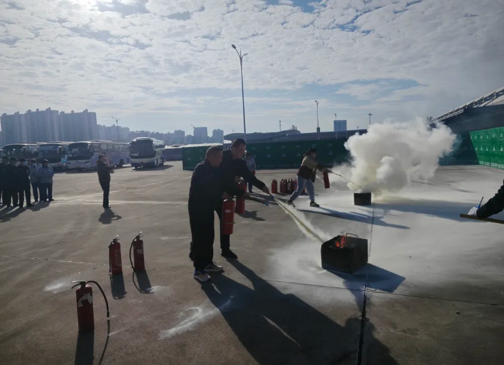 馬鞍山長客：開展消防與車輛突發(fā)事故應急演練